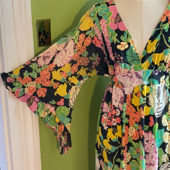 Vintage 70s floral maxi dress with ruffled angel sleeves - Picture 6 of 7